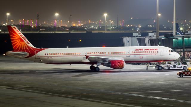 VT-PPJ:Airbus A321:Air India